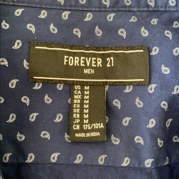 Men’s button down shirt size Medium - Picture 2 of 2